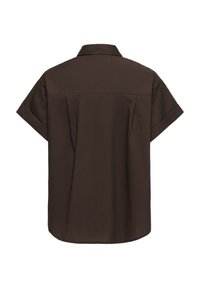 Chemise marron foncé à manches courtes avec col, vue de dos avec manches retroussées et ourlet droit.