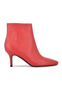 Nine West Botki