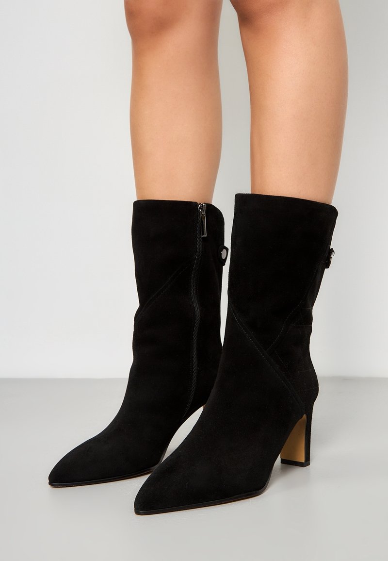 Cesare Gaspari Botines de tacón - black