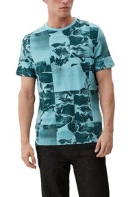 s.Oliver MIT ALLOVERPRINT - T-Shirt print - helles türkis