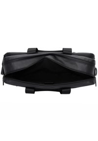 Zwarte leren laptoptas met dubbele handgrepen, ritssluiting en een ruime binnenkant. Gladde textuur en minimalistisch ontwerp zonder zichtbare zakken.