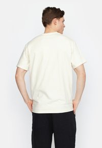 REVOLUTION T-shirt basic - offwhite