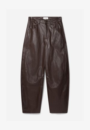 Aaiko, QUIN PU 689 - Pantalon classique - fudge