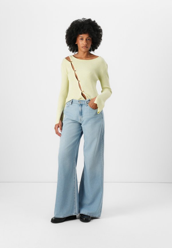 LOTTA - Relaxed fit jeans - light blur denim4