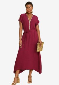 Love & Roses SEQUIN TRIM HANKY HEM SHORTS SLEEVE - REGULAR FIT - Vapaa-ajan mekko - red