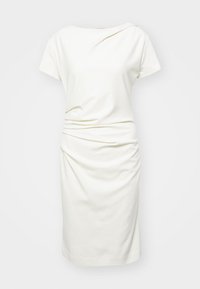 Vit klänning med rund halsringning, korta ärmar och rynkdetaljer på sidan. Slät tyg, knälång med en figurnära silhuett.