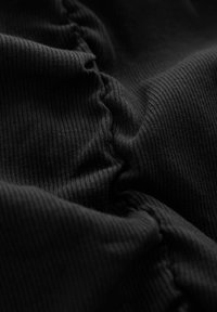 Self. RUCHED - REGULAR FIT - Miniseelik - black