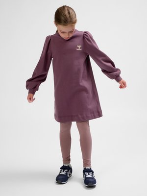 Hummel TONE - Jerseykleid - huckleberry