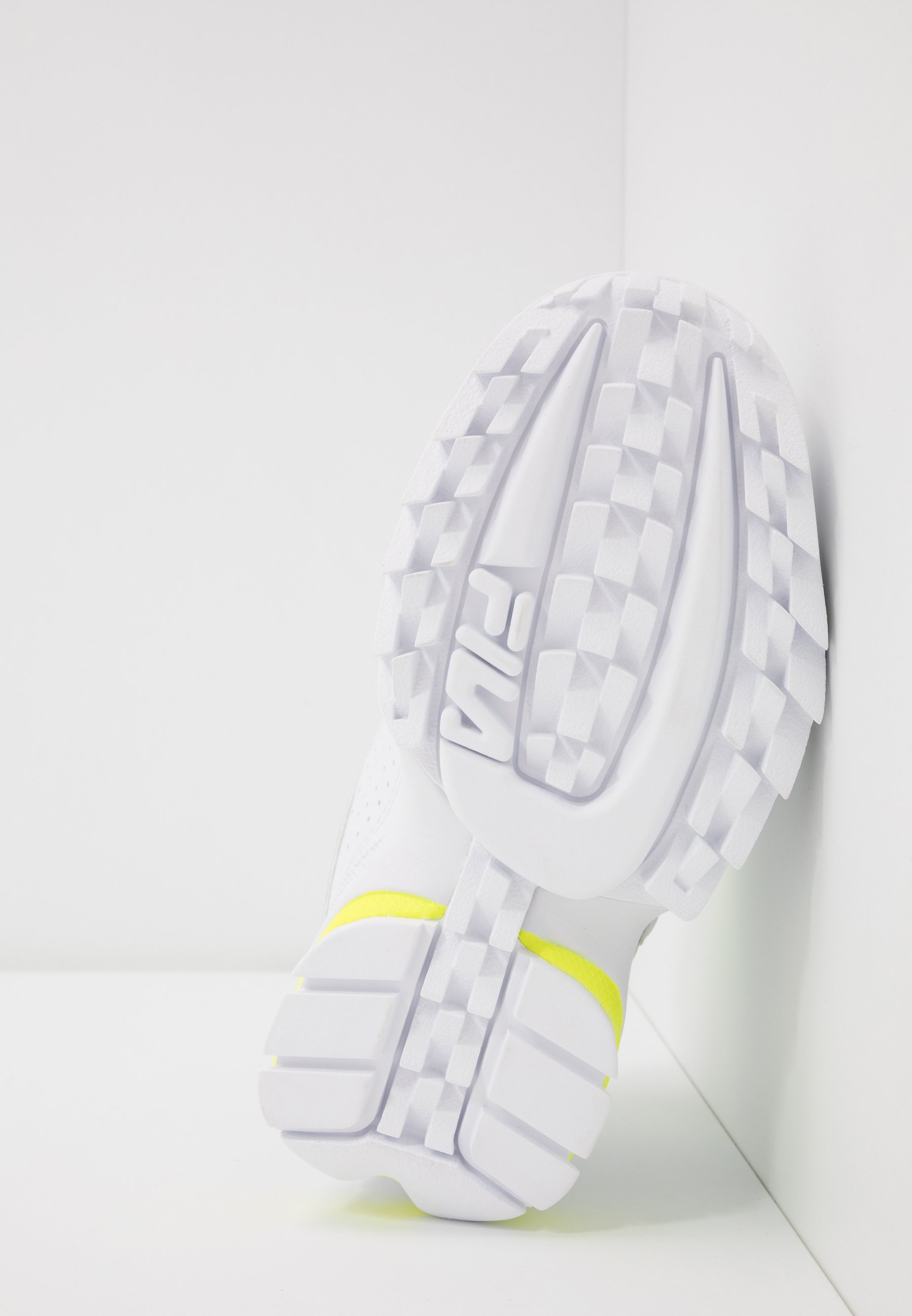 zapatos fila logo xt