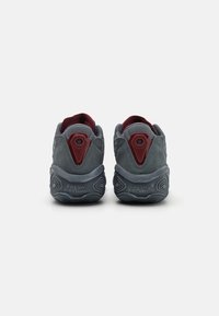 New Balance FRESH FOAM BB V2 - Basketbalové boty - grey