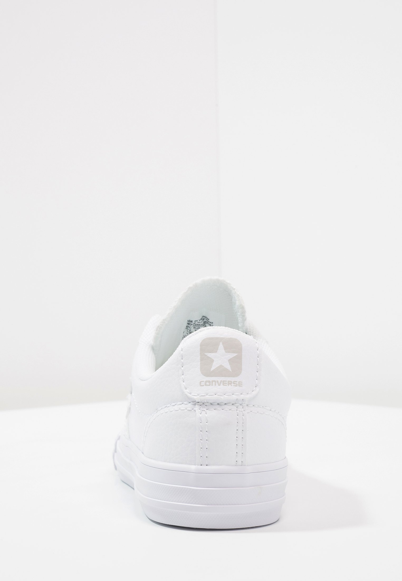 junior high top trainers