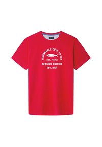 Camiseta de algodón roja con mangas cortas, con texto blanco y un gráfico de pez. Patrón a rayas en el collar que dice "Edición Costera."