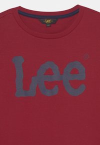 Lee Bluza