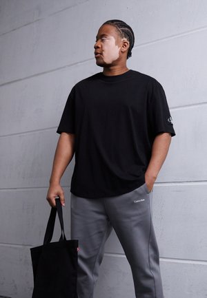MONOLOGO BADGE TEE - T-shirt basic