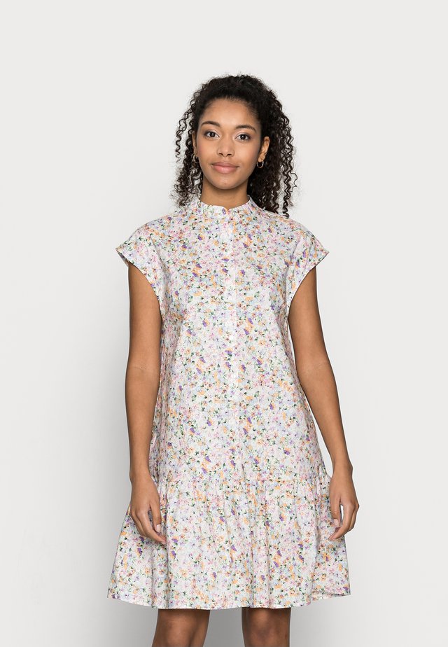 YASVEJA DRESS - Shirt dress - eggnog