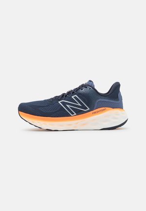 FRESH FOAM MORE V3 - Chaussures de running neutres - eclipse