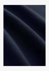 Selectat, navy blue