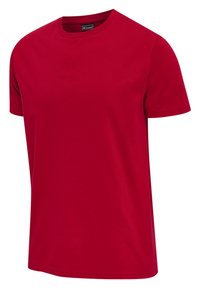 Rotes Baumwoll-T-Shirt mit Rundhalsausschnitt und kurzen Ärmeln. Glatte Textur, reguläre Passform, keine sichtbaren Muster oder Akzente.