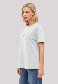 F4NT4STIC PIXEL HERZ BESTICKT - Print T-shirt - weiß