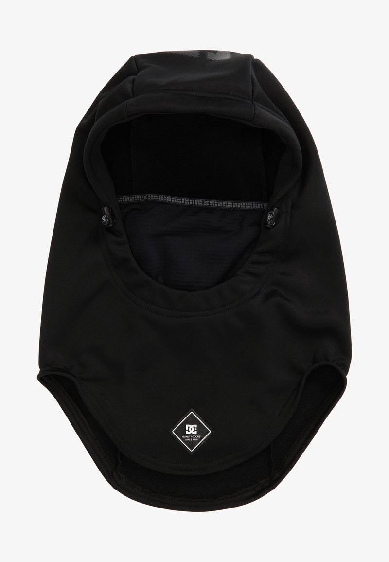 Zwarte zachte stof balaclava met verstelbare trekkoord en een klein DC merkembleem op de onderkant van de voorkant.