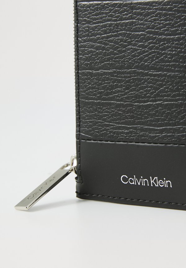 SUBTLE  - Business card holder4