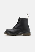 Dr martens schnürstiefelette black smooth Clearance