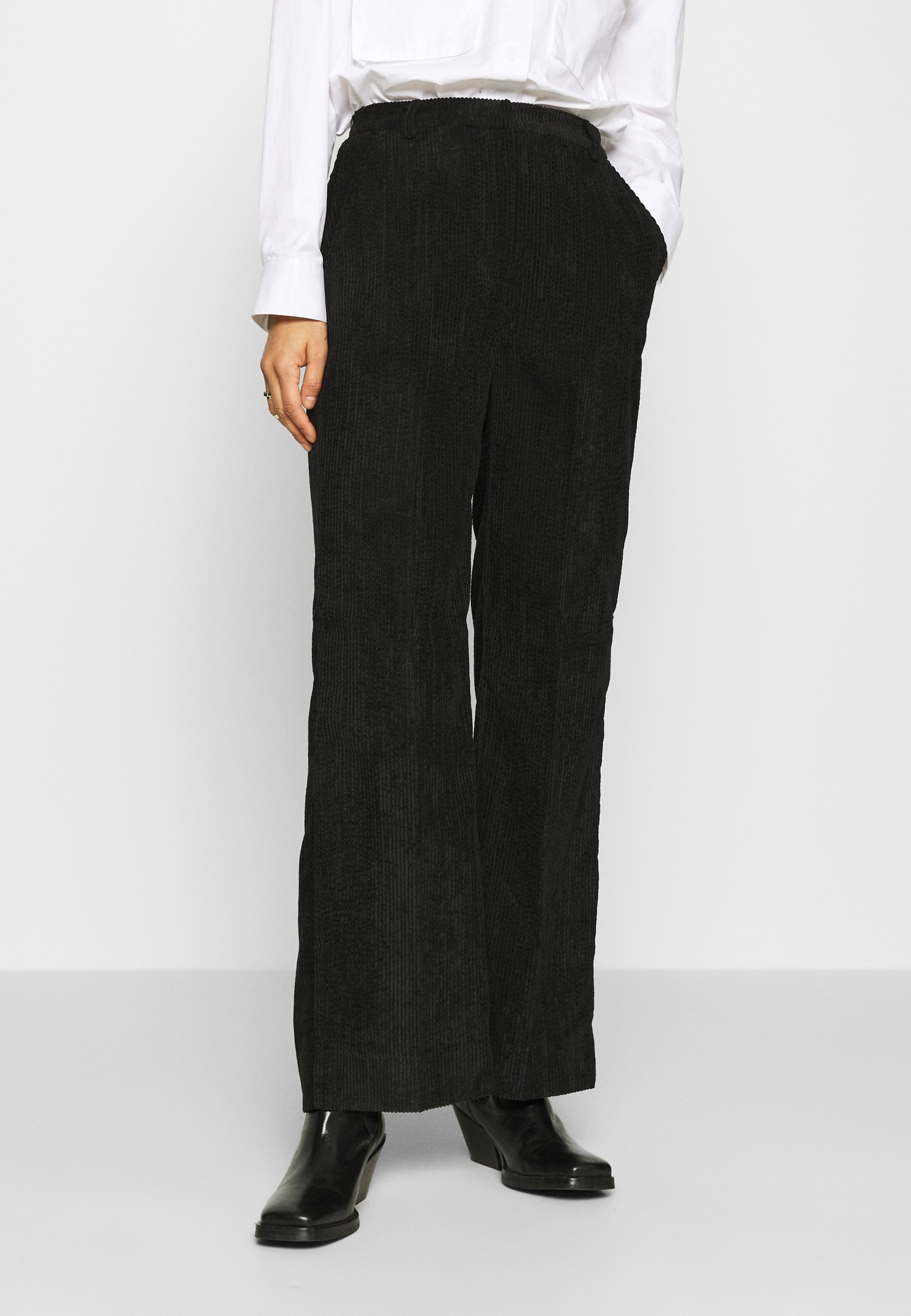 Second Female BOYAS NEW Bukse black Zalando.no Black Honny Second Female Dressbukser - Dameklær er billig