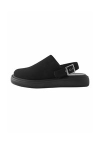FOREVER COMFORT BUCKLE- REGULAR FIT - Pantoletai - black