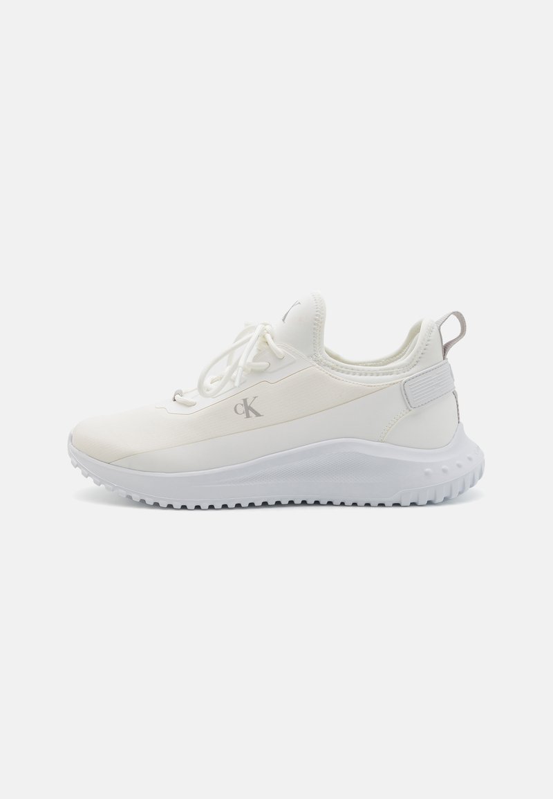 Calvin Klein Jeans - RUNNER TECH - Baskets basses - bright white/oyster mushroom, Agrandir