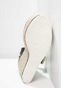 See by Chloé Sandály na vysokém podpatku - black