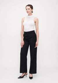 Gina Tricot Tall STRAIGHT TROUSERS - Bukse - black