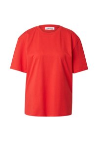 Rotes Baumwoll-T-Shirt mit Rundhalsausschnitt, kurzen Ärmeln und lockerer Passform. Glatte Textur, minimalistisches Design, keine sichtbaren Muster oder Akzente.
