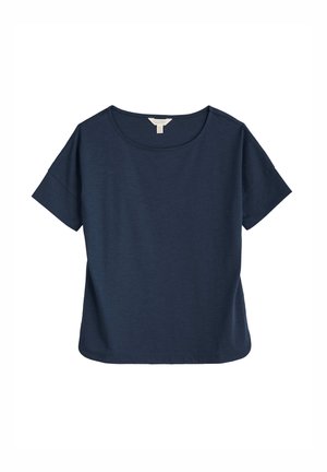 Mørkeblå kortærmet t-shirt med bred halsudskæring, blød tekstur og afslappet pasform. Rundet kant og ingen synlige mønstre eller hardware.
