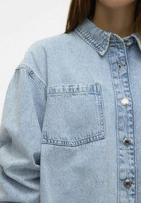 Vero Moda VMJENNIE  NOOS - Blus - light blue denim
