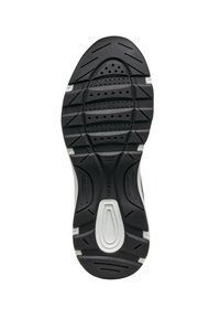 Suela de zapato de goma negra con acentos blancos, que presenta ranuras, ventilaciones circulares y una superficie texturizada para el agarre. Presencia de la marca Geox.