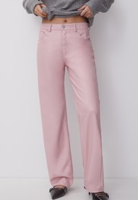 PULL&BEAR Trousers - pink