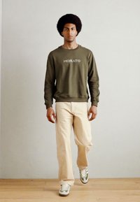 Antony Morato RELAXED FITWITH LATEX LOGO PRINT - Sudadera - dark green
