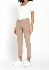 Gang Vaqueros mom - brown