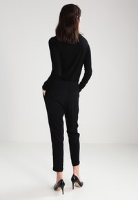 BOSS CASUAL Kalhoty - black