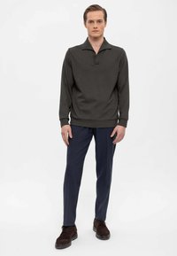 Aiko Sweater - Khaki