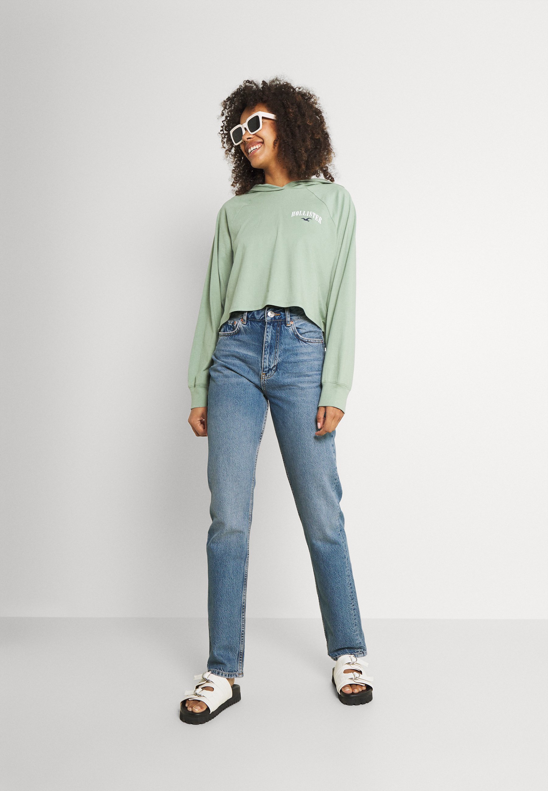 Straight leg jeans - mid blue 