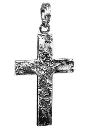 Sudraba krusta kulons ar teksturētu virsmu, kas aprīkots ar cilpu pievienošanai. Vienkāršs ģeometrisks dizains ar pulētu malu apdari.