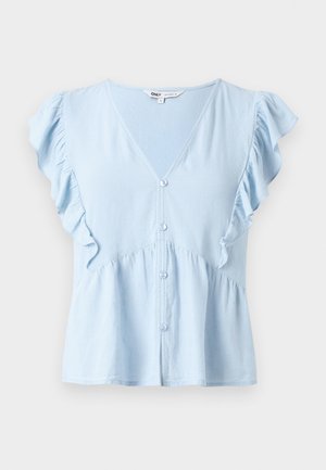 Hele sinine pluus pehmest kangast, millel on V-kaelus, volangilised varrukad, nööbiga esiosa ning kogutud vöökoht.