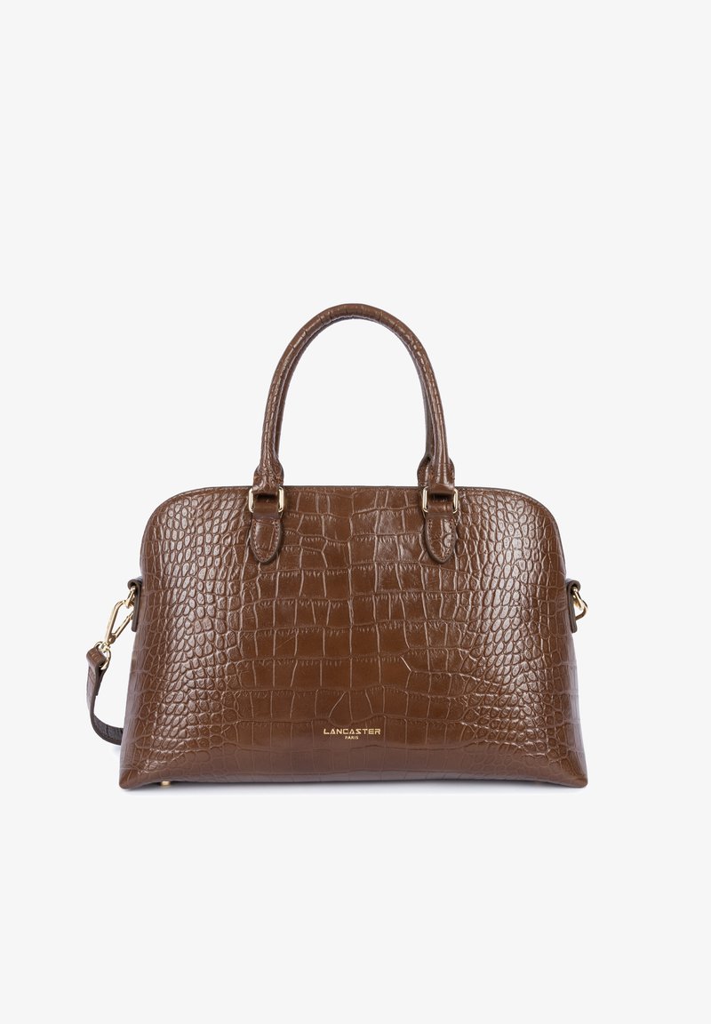 Borsa in similpelle coccodrillo marrone con manici rotondi doppi, tracolla rimovibile e hardware color oro. Include dettaglio del logo.