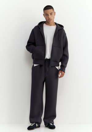 PULL&BEAR, NEOPRENE-EFFECT ZIP-UP - HOODIE - Felpa con zip - brown