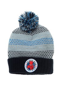 Szara dzianinowa czapka beanie w niebiesko-czarny paski, zwieńczona niebieskim pomponem. Na czarnym mankiecie znajduje się okrągłe logo Spider-Mana.