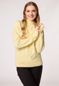 Jumper - yellow
