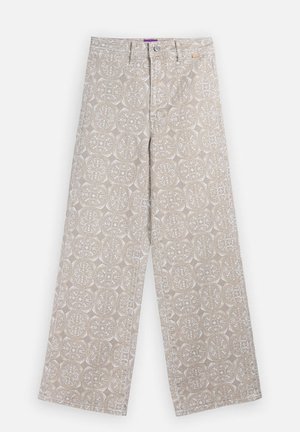 Pantalon beige à jambes larges avec un motif circulaire blanc, fabriqué en matériau semblable à de la toile, avec une fermeture avant à boutons et des poches.