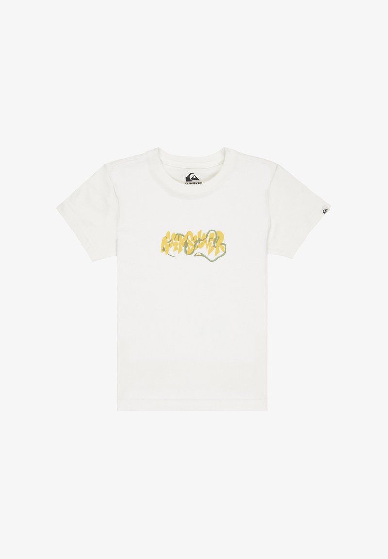 Camiseta de algodón blanca con un diseño gráfico amarillo y verde en la parte frontal. Mangas cortas y escote redondo con una etiqueta de logo en la manga.