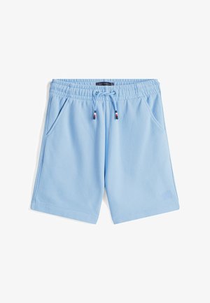 Lyseblå shorts lavet af blødt stof, med elastisk talje med snor, to sidelommer og diskret logo detalje.